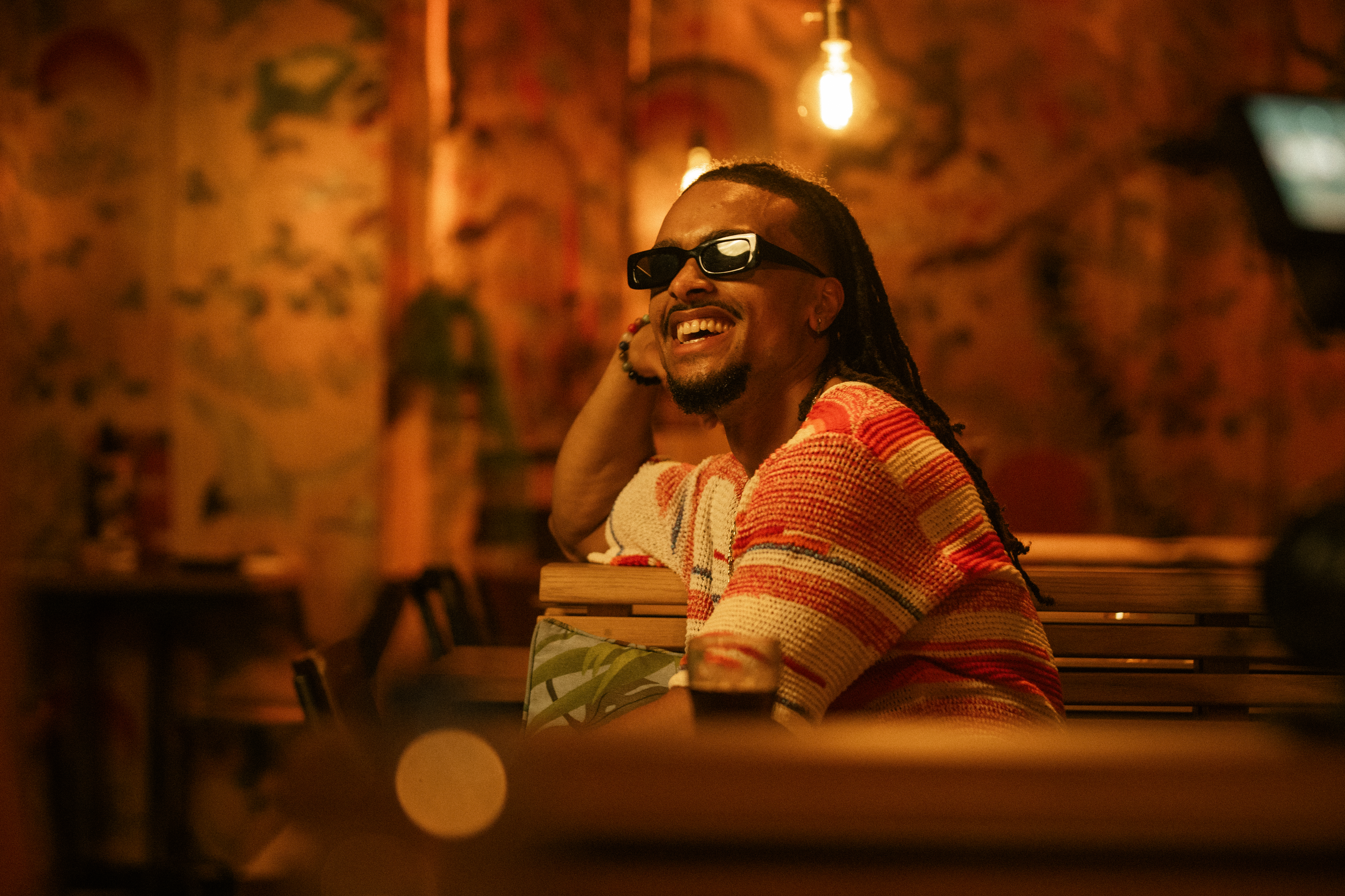 Amadi Blue - Nigerian-Dutch R&B and Afro artist performing live